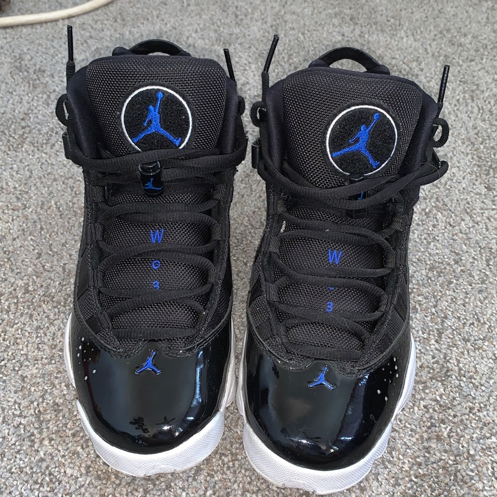 Jordan 6 Rings space jam size 6Y